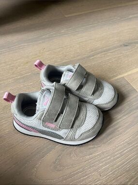Puma Kids' Gray & Pink Velcro Athletic Shoes size 6C toddler